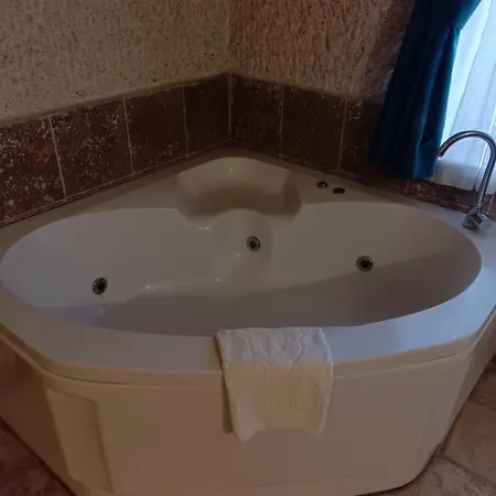 מלון Zen Cappadocia House גורמה